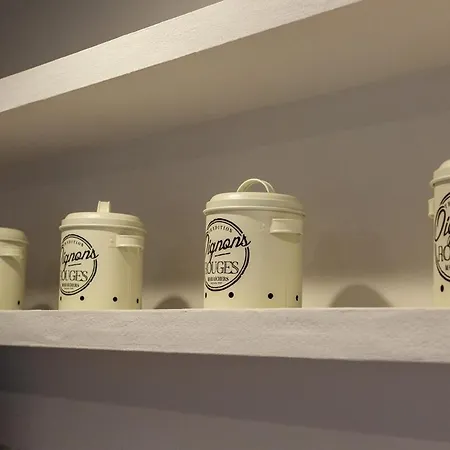 بيت للعطل Leone With Pool & Views, Newly Furnished