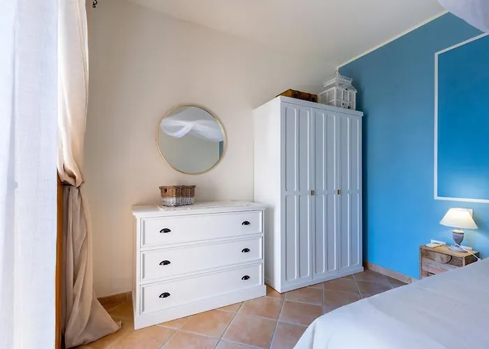 Nyaraló Leone With Pool & Views, Newly Furnished