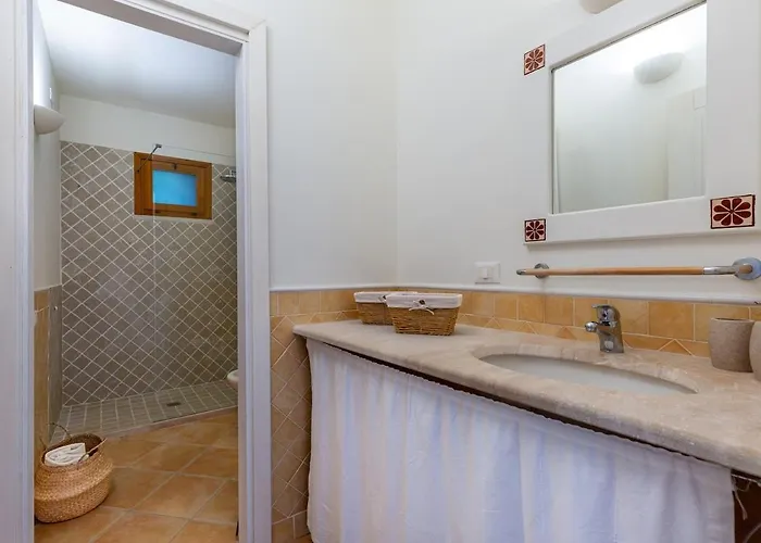 Nyaraló Leone With Pool & Views, Newly Furnished *